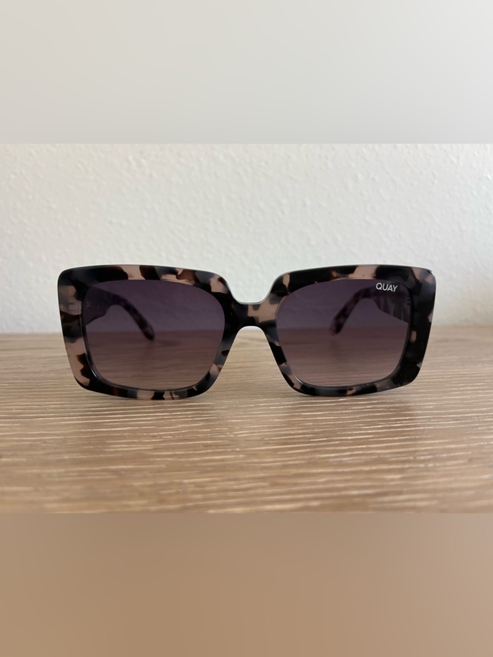 Quay Total Vibe Tortoise Shell